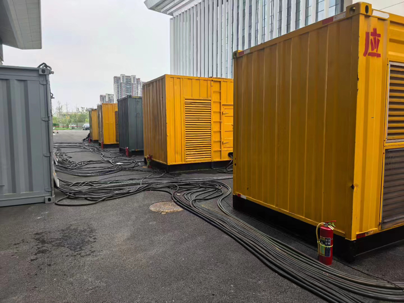 康巴什不同季节柴油发电机组保养有哪些注意事项?