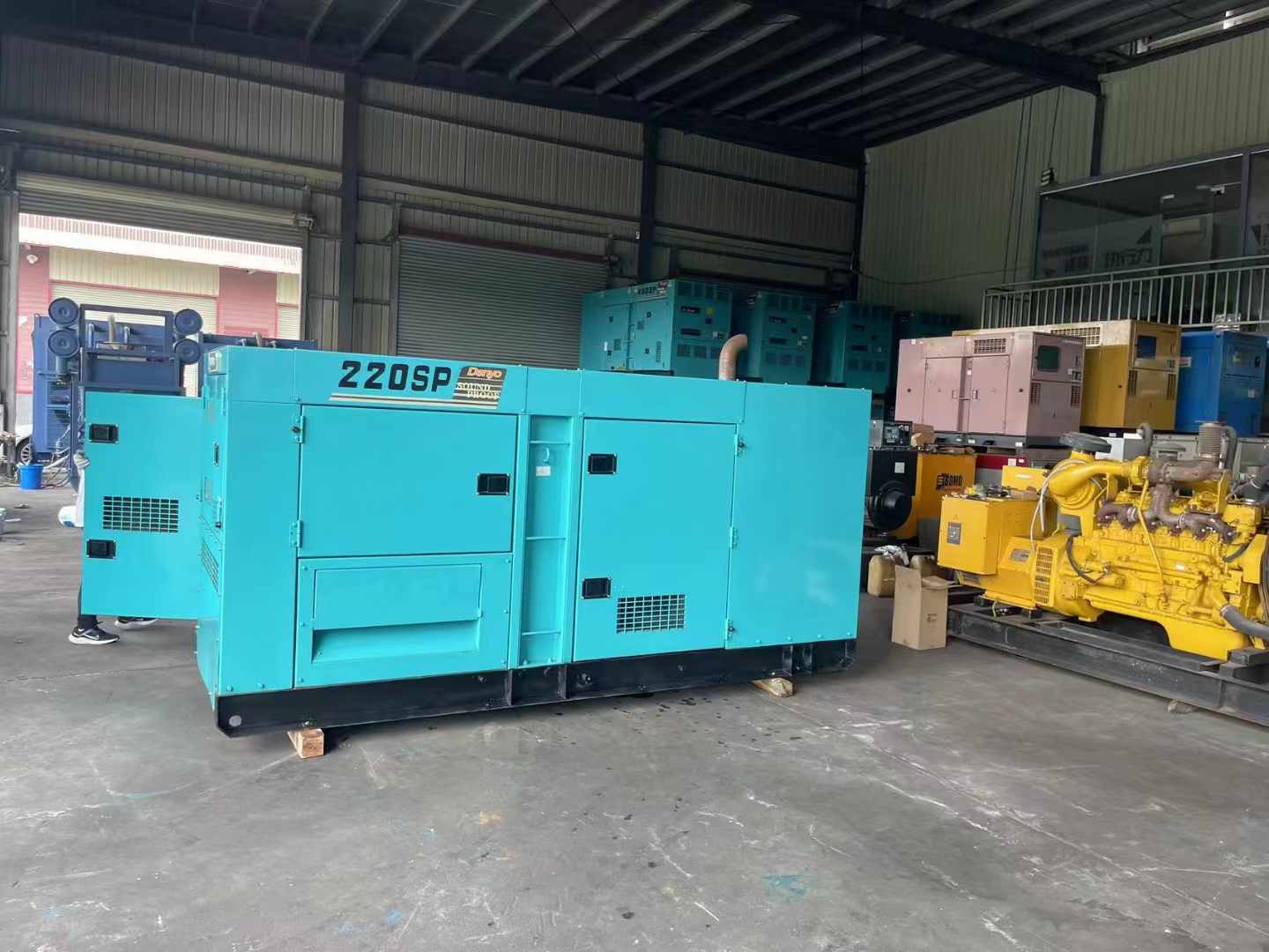 康巴什800kW 柴油发电机的输出电流波动范围是多少?