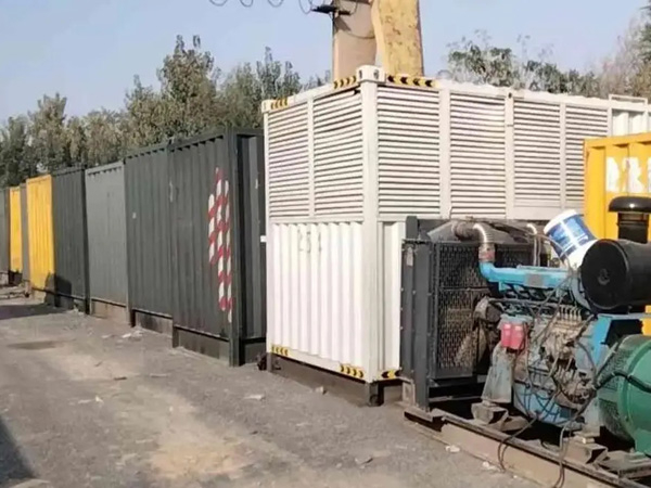 康巴什200KW柴油发电机机组每小时油耗是多少?