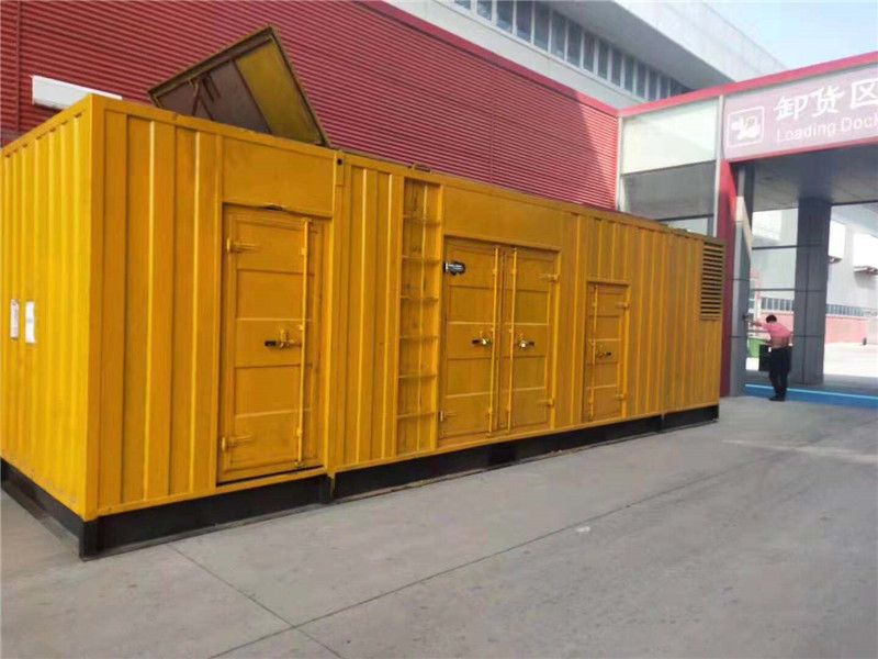 康巴什柴油发电机组预热机油时需要注意哪些安全事项?